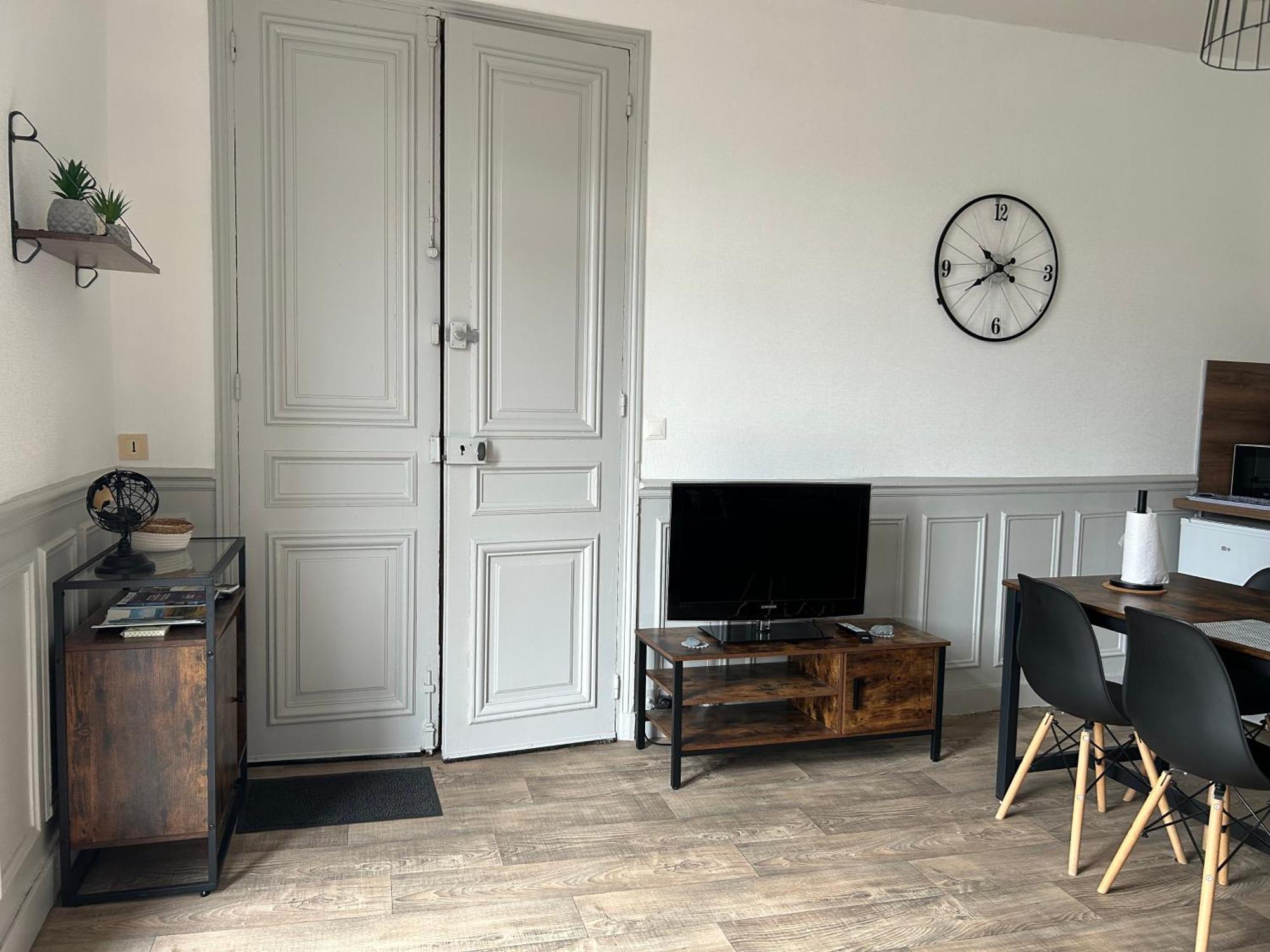 Appartement F1, Refait A Neuf, 150M De La Plage Donville-les-Bains Ngoại thất bức ảnh